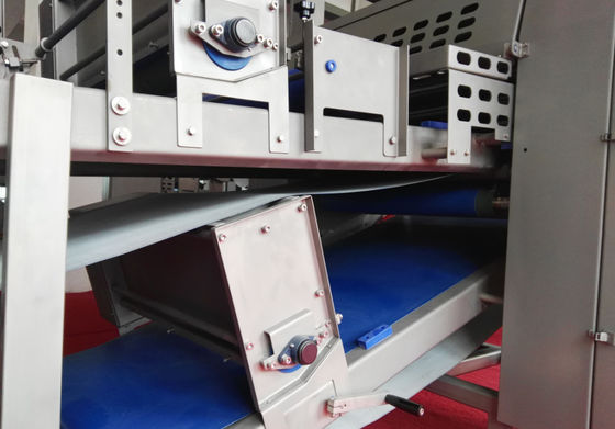 acheter Lamineur de pâte feuilletée avec le système avancé de PLC, pâte commerciale Sheeter de chiffon de 12 farines fabrication en ligne