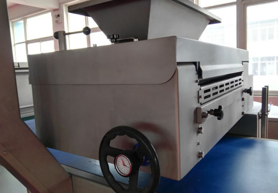 acheter Équipement de fabrication de pain commercial destiné à la production de croissants de différentes formes avec mécanisme de bobinage fabrication en ligne