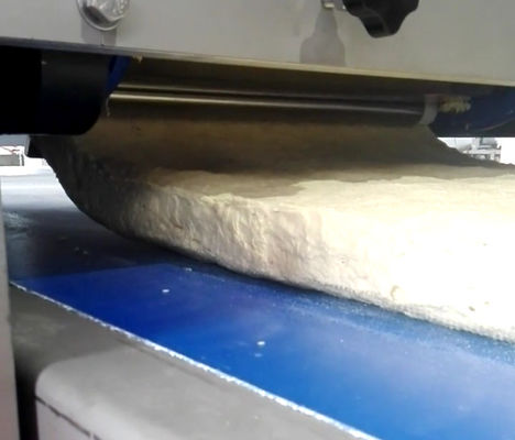 acheter Machine de Paratha de la pâte de l'acier inoxydable 304 avec le contrôle de capteur pour la pâte de pain fabrication en ligne