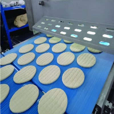 acheter Chaîne de production élevée de pizza d'automation avec le système de recouvrement de la pâte industrielle fabrication en ligne