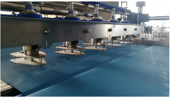acheter Pain complètement automatique de croissant formant faisant à anneau de machine 2500 kg/h heures fabrication en ligne
