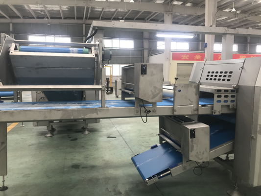 acheter Refroidisseur de spirale de machine de fabrication de la pâte de pâte feuilletée avec 30 temps de refroidissement minimum et 20 couches fabrication en ligne