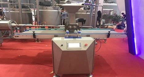 acheter Gâteau sur mesure faisant l'équipement Dissolver avec le déposant différent de gâteau fabrication en ligne