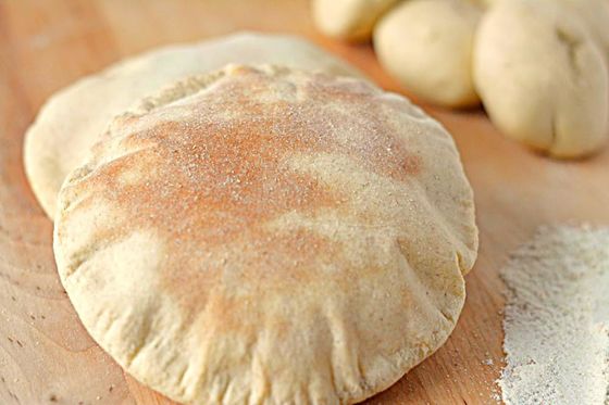 acheter Pain pita arabe et machine libanaise de fabrication de pain avec le Proffer de l'humidité et chauffage commandée par le PLC fabrication en ligne